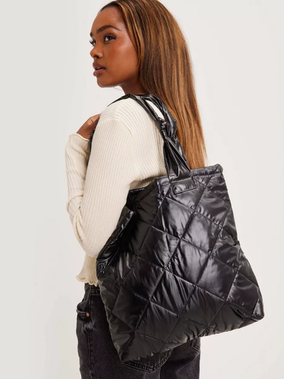 Noisy May - Shopper-laukut - Black - Nmliva Puffer Bag - Laukut